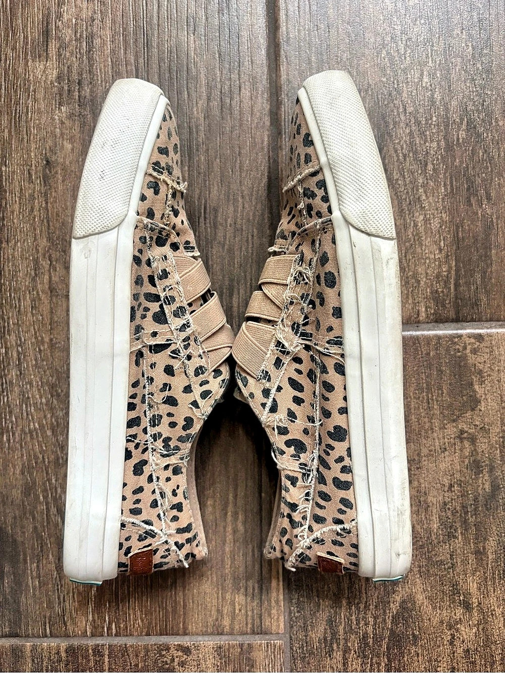 Blowfish Malibu Marley Leopard Canvas Slip On Sneakers - Size 8 - Picture 3 of 10